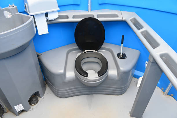 Portable Toilet Options We Offer in Freeport, PA
